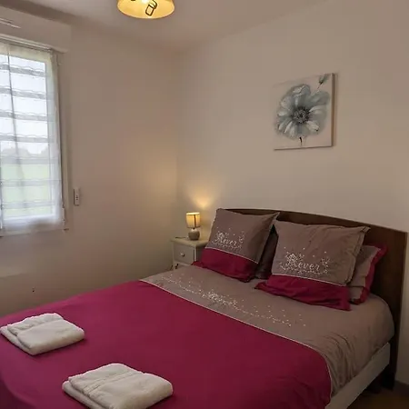 Maison Des Rosiers בית נופש *