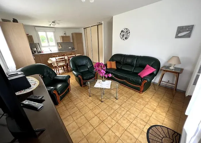 Holiday home Maison Des Rosiers